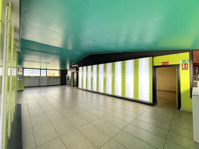 Kaupallinen vuokrattavana paikassa Las Chafiras (San Miguel), San Miguel de Abona - 4 800 € (Ref: 9203027)