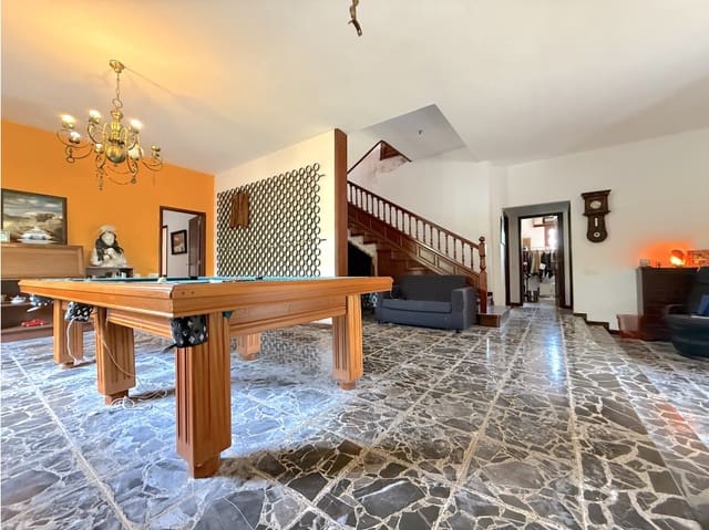 8 soveværelse Villa til salg i San Cristóbal de La Laguna med swimmingpool - € 1.200.000 (Ref: 9240907)