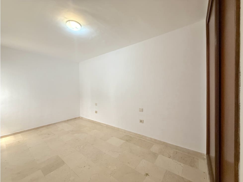 3 soveværelse Lejlighed til leje i Santa Cruz de Tenerife - € 1.200 (Ref: 9253787)