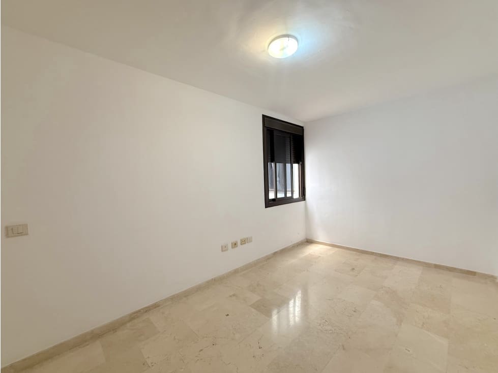 3 soveværelse Lejlighed til leje i Santa Cruz de Tenerife - € 1.200 (Ref: 9253787)