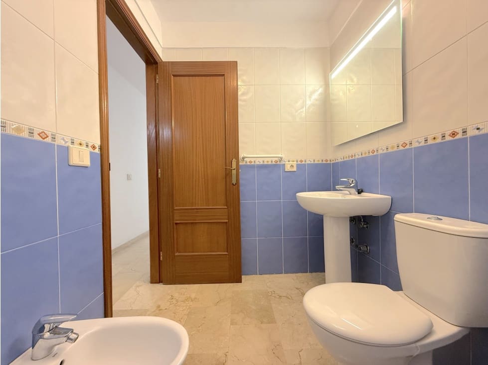 3 soveværelse Lejlighed til leje i Santa Cruz de Tenerife - € 1.200 (Ref: 9253787)