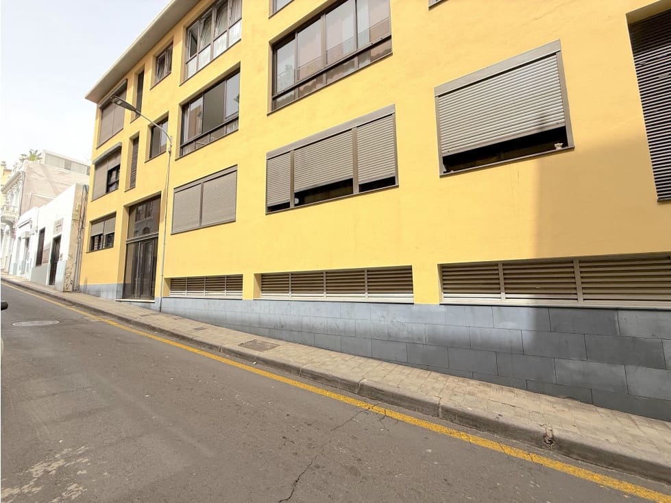 3 soveværelse Lejlighed til leje i Santa Cruz de Tenerife - € 1.200 (Ref: 9253787)