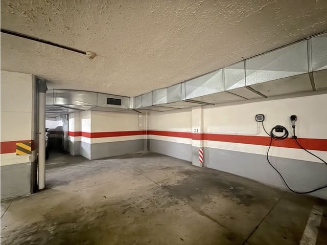 Garage for rent in Zona Centro, Santa Cruz de Tenerife - € 185 (Ref: 9264907)