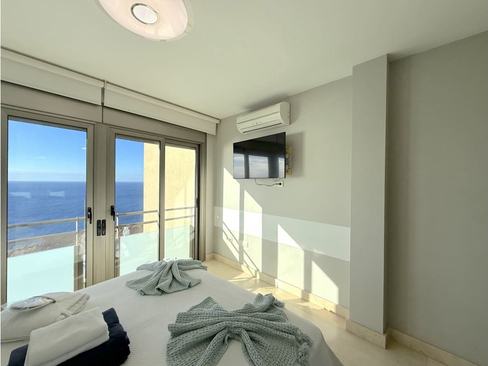 4 soveværelse Villa til leje i Santa Cruz de Tenerife med swimmingpool - € 5.000 (Ref: 9292380)