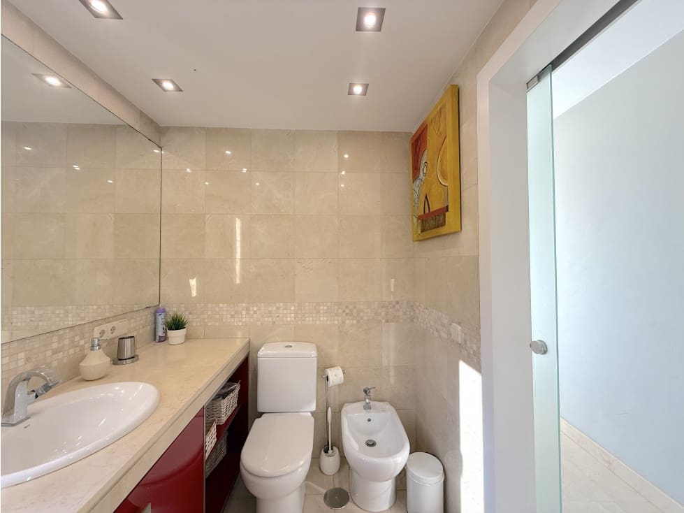 4 soveværelse Villa til leje i Santa Cruz de Tenerife med swimmingpool - € 5.000 (Ref: 9292380)