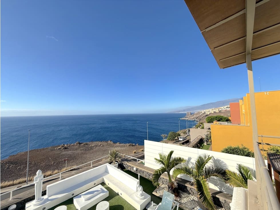 4 soveværelse Villa til leje i Santa Cruz de Tenerife med swimmingpool - € 5.000 (Ref: 9292380)