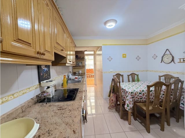 3 soveværelse Lejlighed til salg i Santa Cruz de Tenerife - € 398.000 (Ref: 9322175)