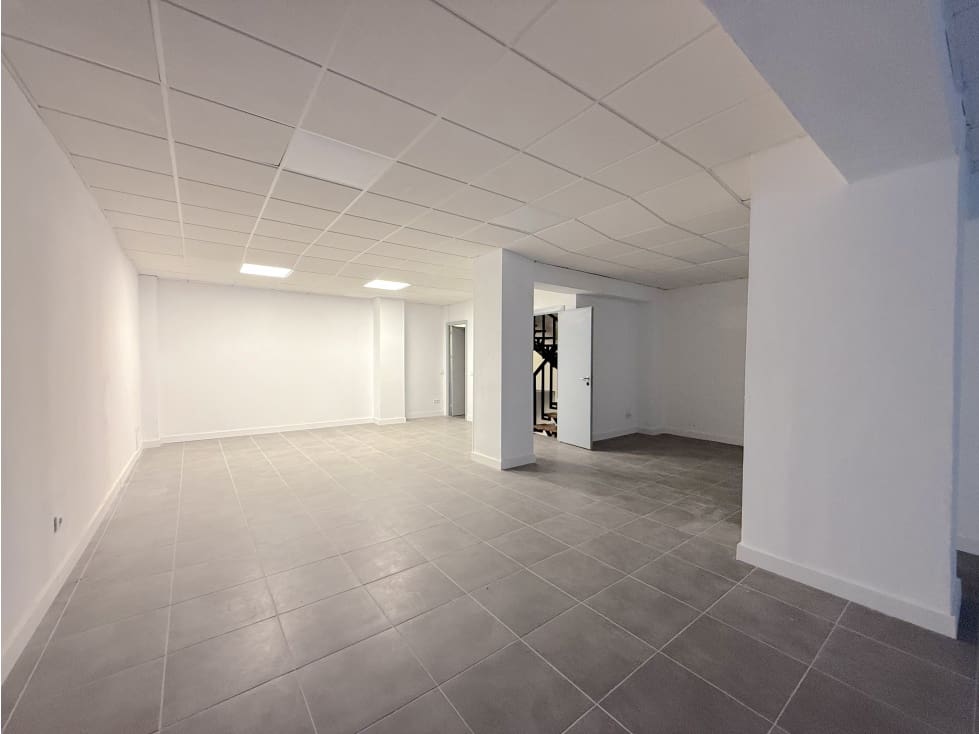 Kommersiell til salgs i Santa Cruz de Tenerife - € 360 000 (Ref: 9345049)