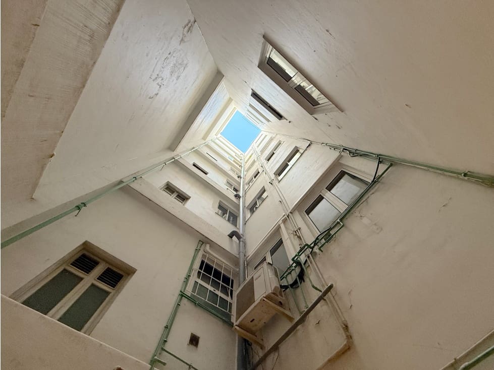 Kommersiell til salgs i Santa Cruz de Tenerife - € 360 000 (Ref: 9345049)