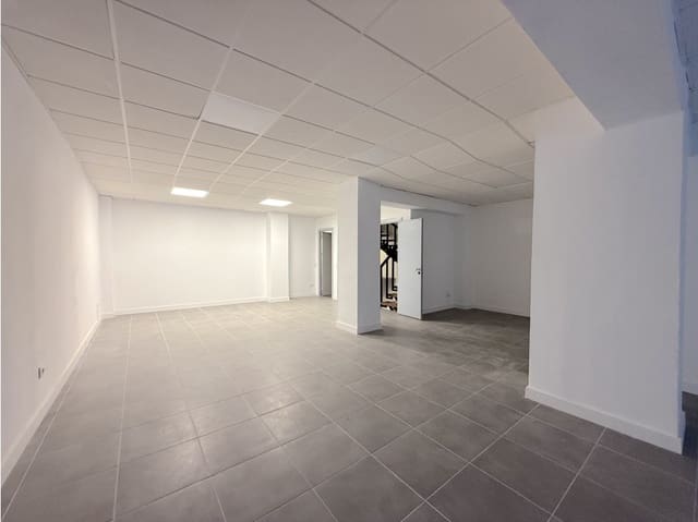 Kommersiell til salgs i Duggi, Santa Cruz de Tenerife - € 360 000 (Ref: 9345049)