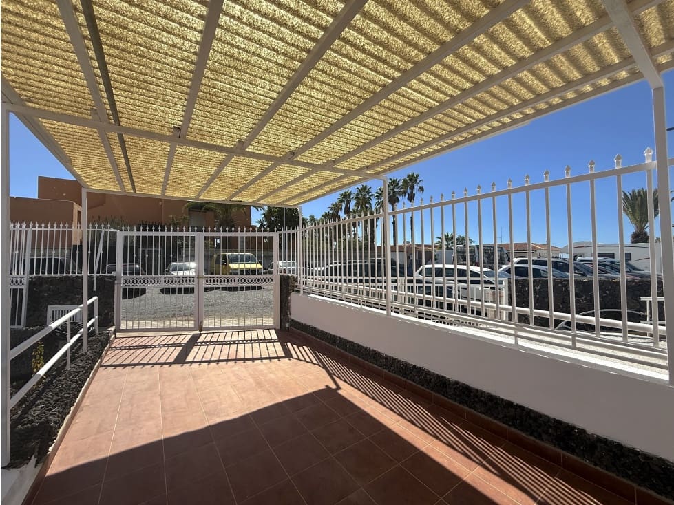 3 soveværelse Bungalow til leje i Costa Adeje - € 2.500 (Ref: 9359789)