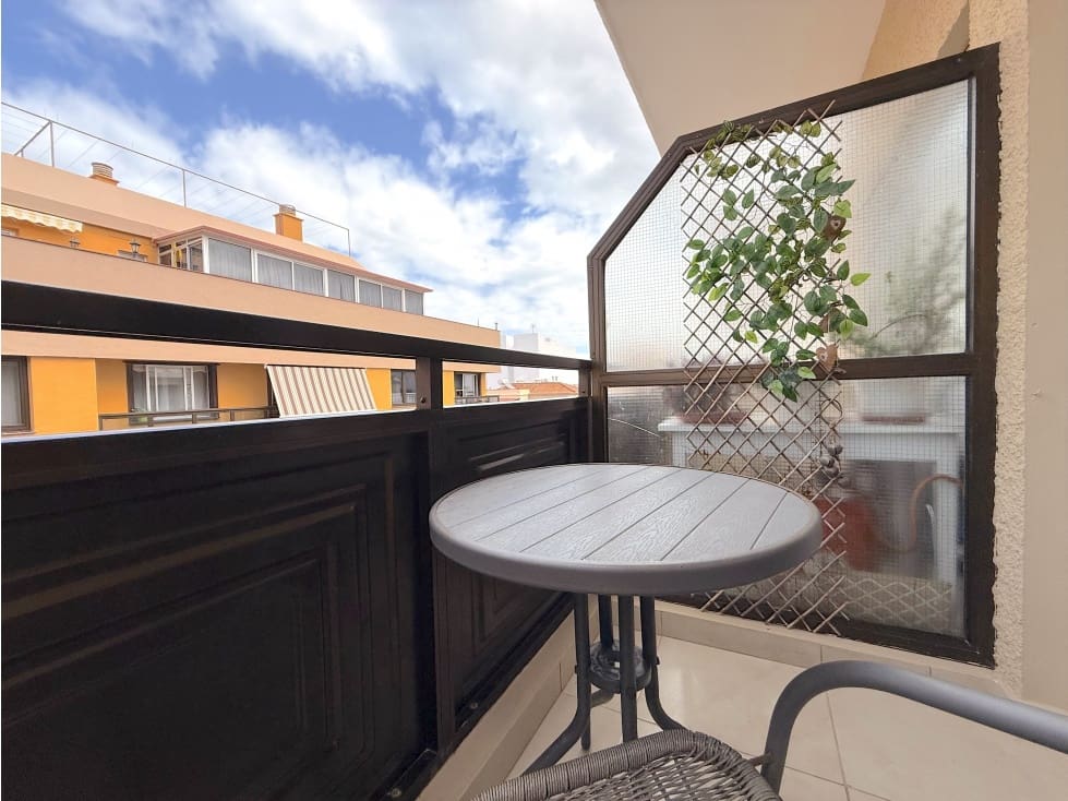 Studio for rent in Puerto de la Cruz - € 750 (Ref: 9382345)