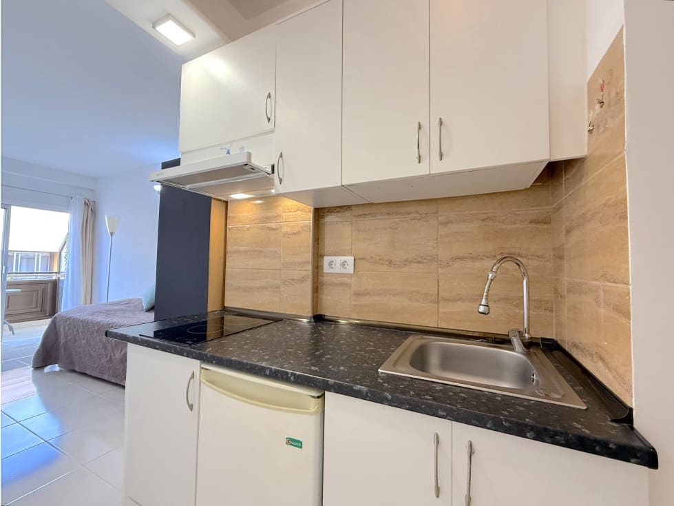 Studio for rent in Puerto de la Cruz - € 750 (Ref: 9382345)