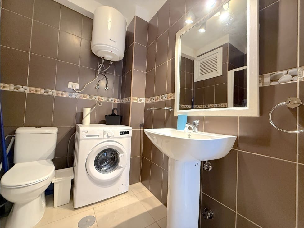 Studio for rent in Puerto de la Cruz - € 750 (Ref: 9382345)