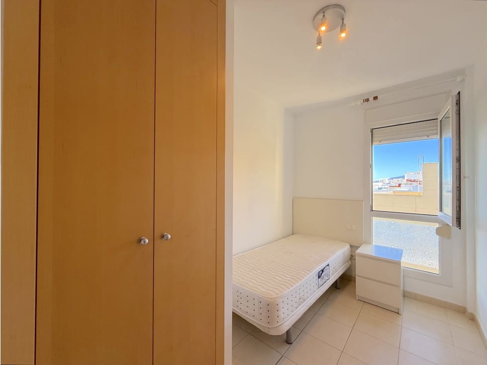 2 quarto Apartamento para arrendar em Santa Cruz de Tenerife - 900 € (Ref: 9390390)