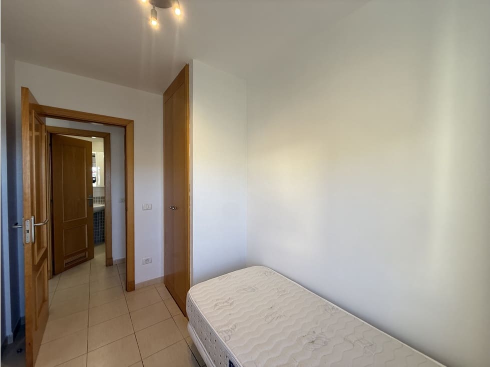 2 quarto Apartamento para arrendar em Santa Cruz de Tenerife - 900 € (Ref: 9390390)