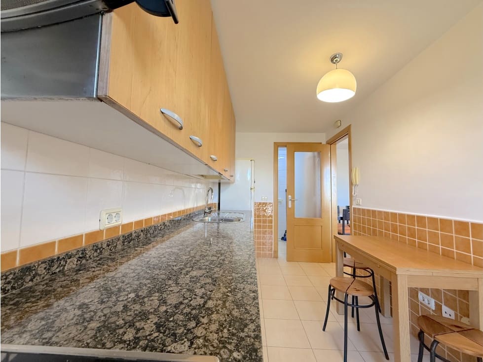 2 quarto Apartamento para arrendar em Santa Cruz de Tenerife - 900 € (Ref: 9390390)