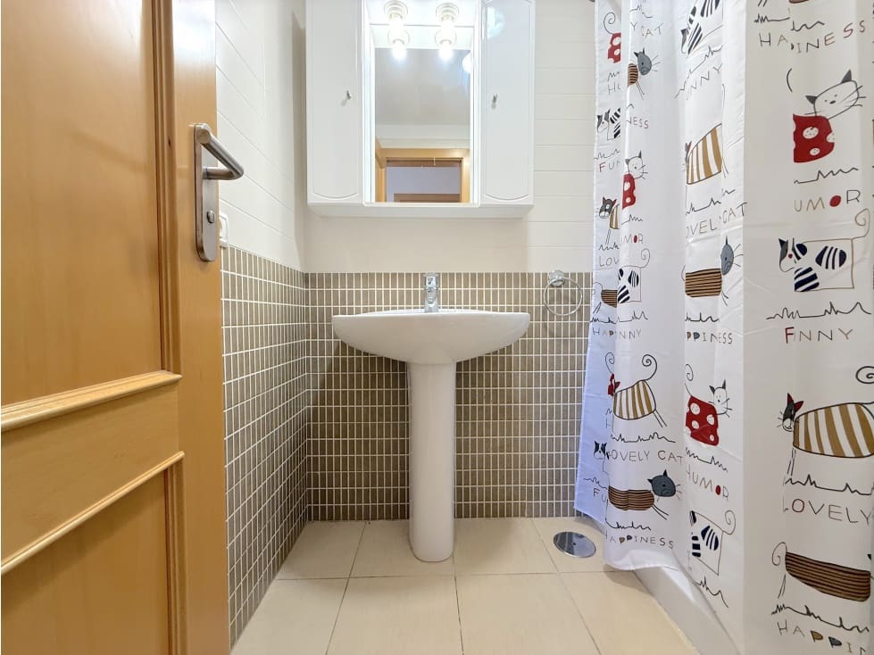 2 quarto Apartamento para arrendar em Santa Cruz de Tenerife - 900 € (Ref: 9390390)