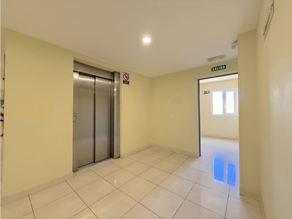 2 quarto Apartamento para arrendar em Santa Cruz de Tenerife - 900 € (Ref: 9390390)