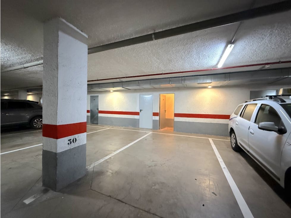 2 quarto Apartamento para arrendar em Santa Cruz de Tenerife - 900 € (Ref: 9390390)