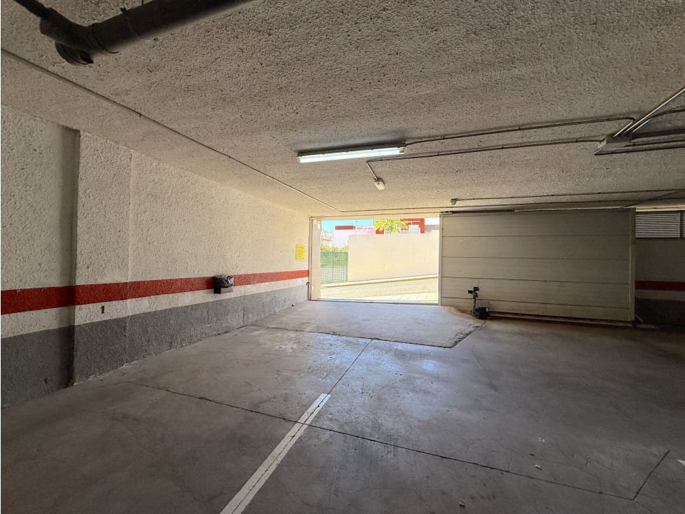 2 quarto Apartamento para arrendar em Santa Cruz de Tenerife - 900 € (Ref: 9390390)