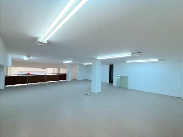 Commercieel te huur in Las Mimosas, Santa Cruz de Tenerife - € 3.500 (Ref: 9400557)