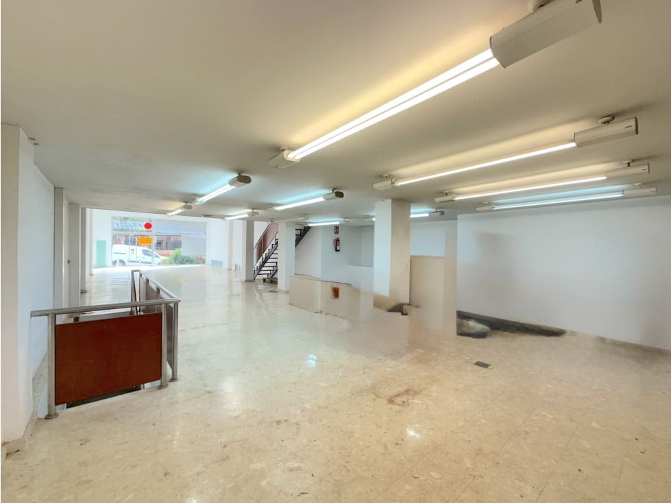 Commercieel te huur in Santa Cruz de Tenerife - € 3.500 (Ref: 9400557)