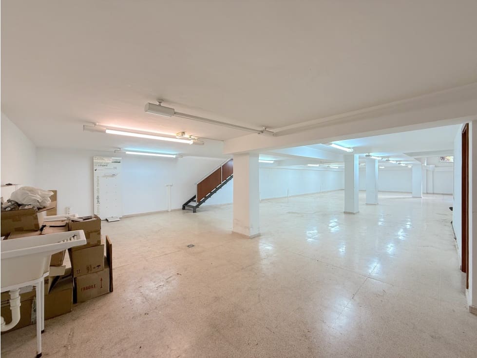 Commercieel te huur in Santa Cruz de Tenerife - € 3.500 (Ref: 9400557)