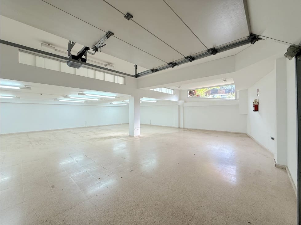 Commercieel te huur in Santa Cruz de Tenerife - € 3.500 (Ref: 9400557)