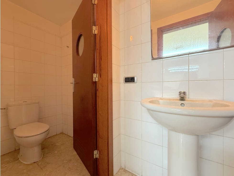 Commercieel te huur in Santa Cruz de Tenerife - € 3.500 (Ref: 9400557)