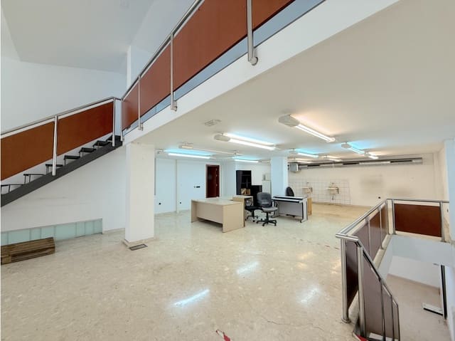 Commercieel te huur in Las Mimosas, Santa Cruz de Tenerife - € 3.500 (Ref: 9400557)