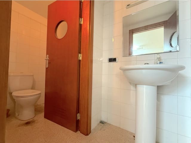 Commercieel te huur in Las Mimosas, Santa Cruz de Tenerife - € 3.500 (Ref: 9400557)