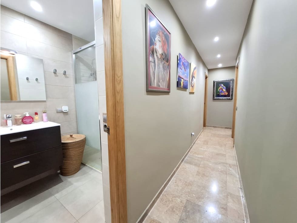 Piso de 4 habitaciones en Santa Cruz de Tenerife en venta - 479.000 € (Ref: 9430978)