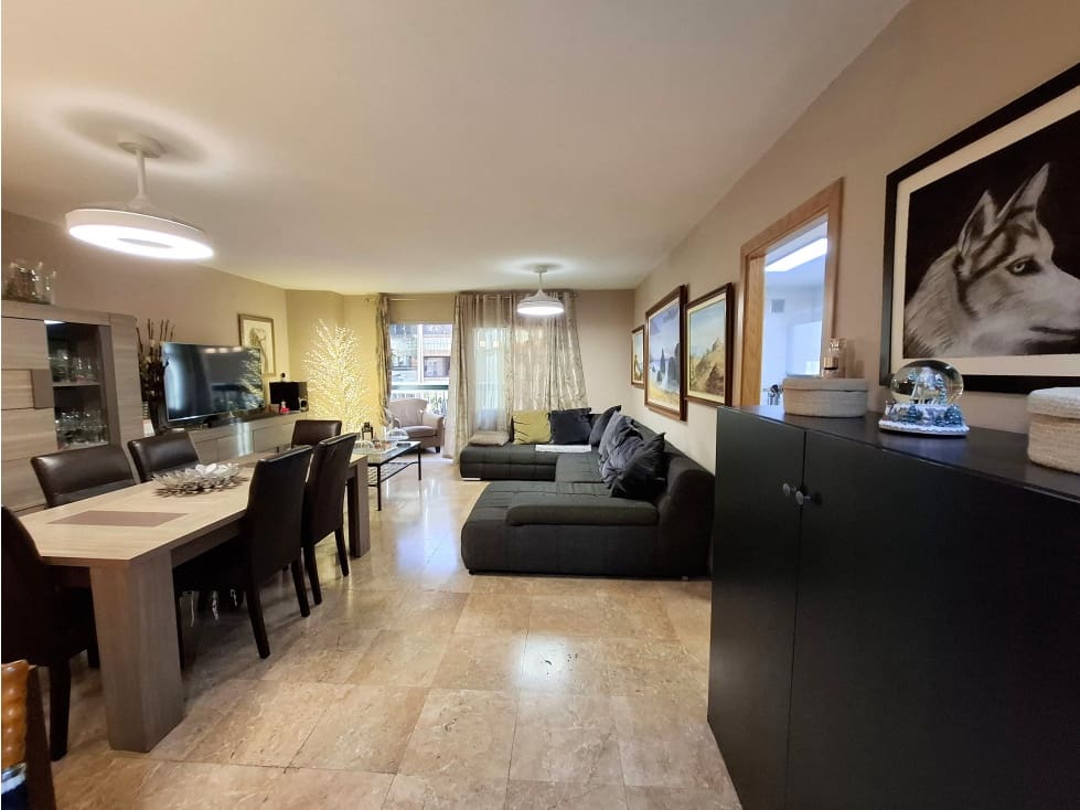 Piso de 4 habitaciones en Santa Cruz de Tenerife en venta - 479.000 € (Ref: 9430978)