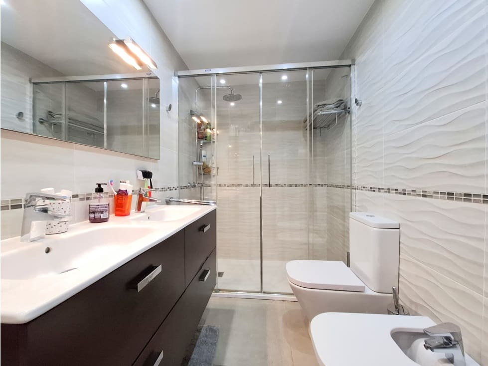 Piso de 4 habitaciones en Santa Cruz de Tenerife en venta - 479.000 € (Ref: 9430978)