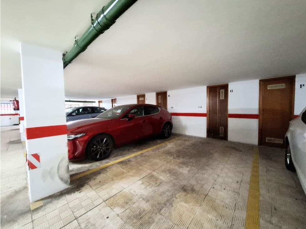 Piso de 4 habitaciones en Santa Cruz de Tenerife en venta - 479.000 € (Ref: 9430978)