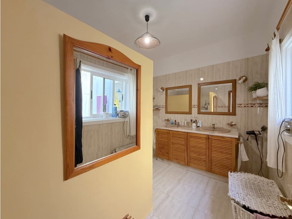 4 sovrum Hus till salu i Santa Cruz de Tenerife - 325 000 € (Ref: 9430979)