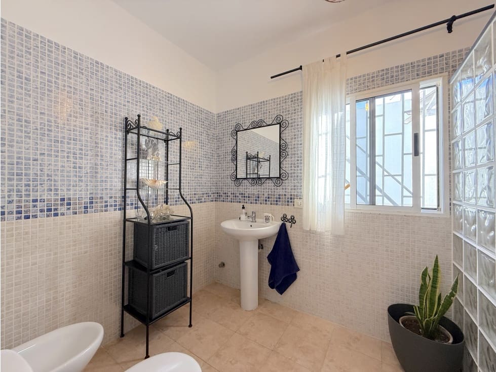 4 sovrum Hus till salu i Santa Cruz de Tenerife - 325 000 € (Ref: 9430979)