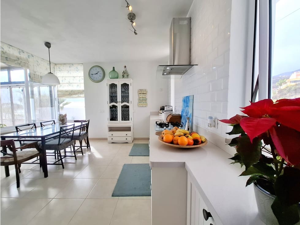 3 sypialnia Willa na sprzedaż w Tabaiba - 824 000 € (Ref: 9451415)