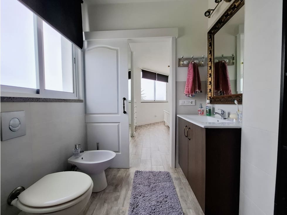 3 sypialnia Willa na sprzedaż w Tabaiba - 824 000 € (Ref: 9451415)