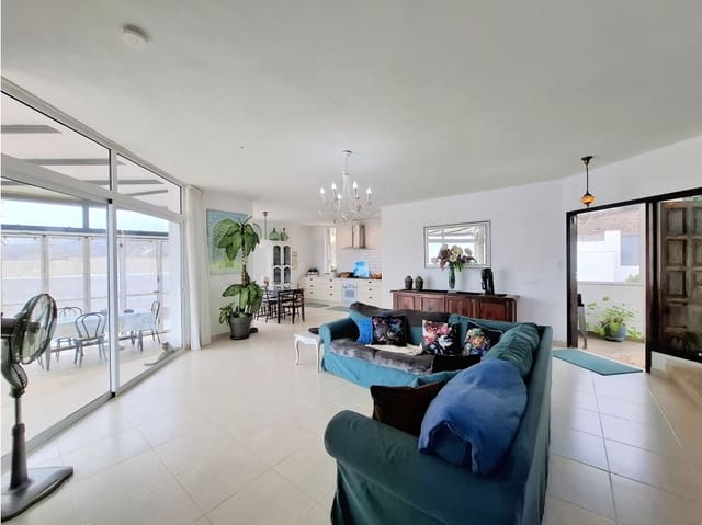 3 soveværelse Villa til salg i Tabaiba, El Rosario - € 824.000 (Ref: 9451415)