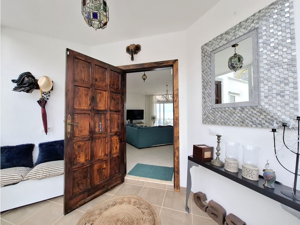 3 sypialnia Willa na sprzedaż w Tabaiba - 824 000 € (Ref: 9451415)