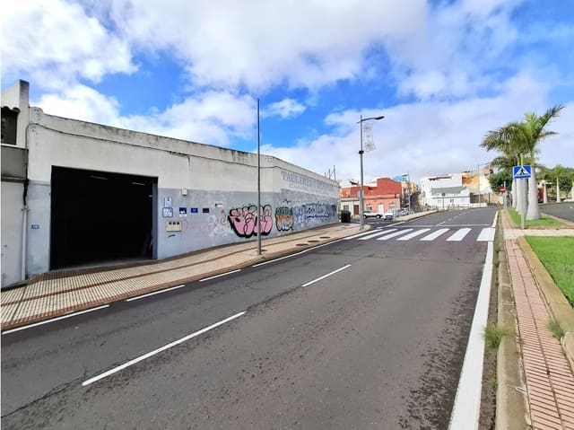 4 soveværelse Erhverv til salg i San Cristóbal de La Laguna - € 750.000 (Ref: 9451416)