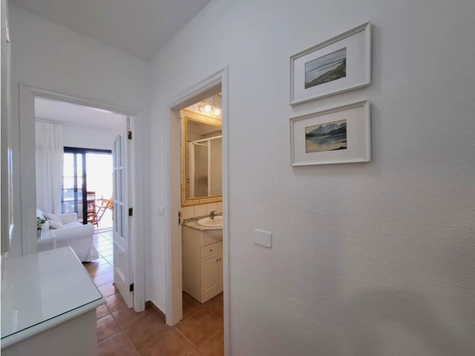 Appartement de 1 chambre à louer à Los Cristianos - 1 100 € (Ref: 9533057)