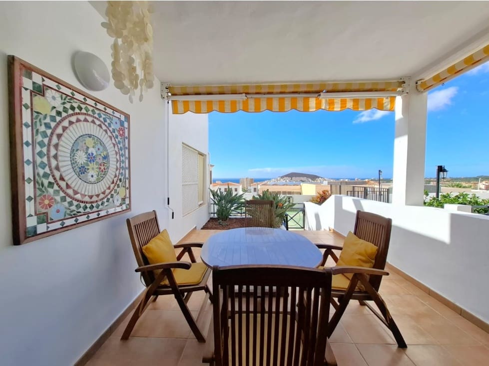 Appartement de 1 chambre à louer à Los Cristianos - 1 100 € (Ref: 9533057)