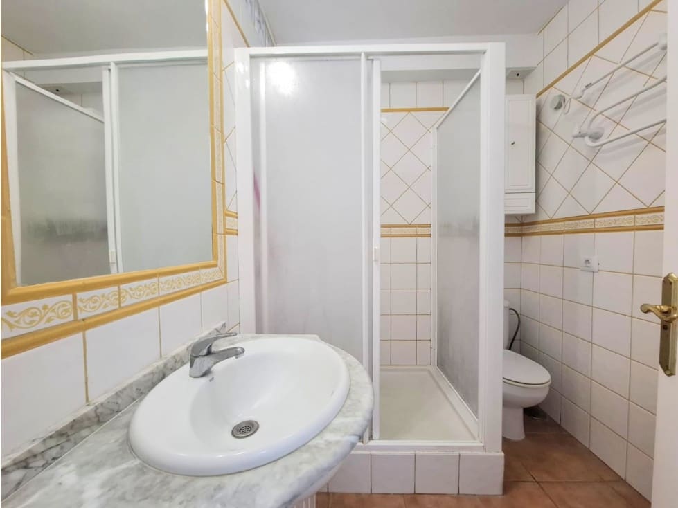 Appartement de 1 chambre à louer à Los Cristianos - 1 100 € (Ref: 9533057)