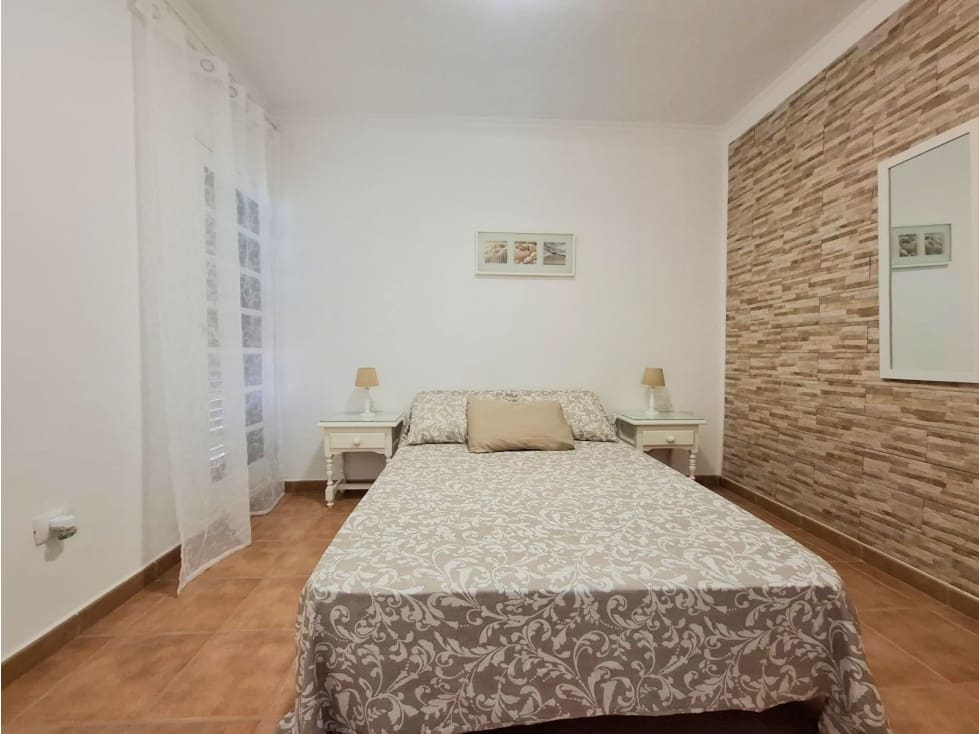 Appartement de 1 chambre à louer à Los Cristianos - 1 100 € (Ref: 9533057)