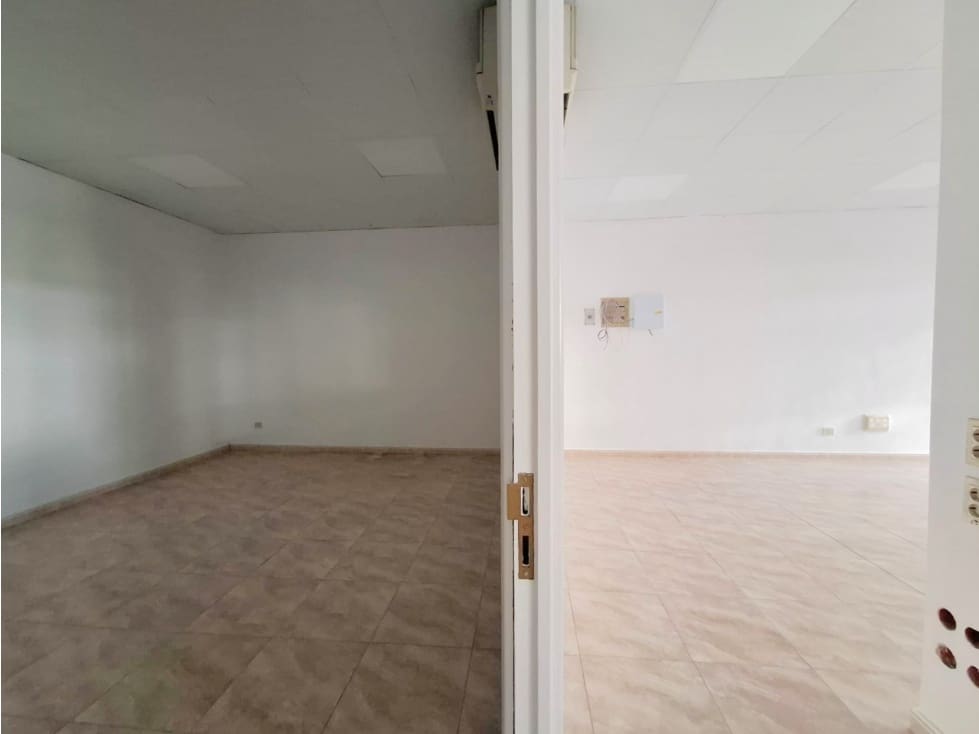 Kaupallinen vuokrattavana paikassa Puerto de la Cruz - 1 200 € (Ref: 9550449)