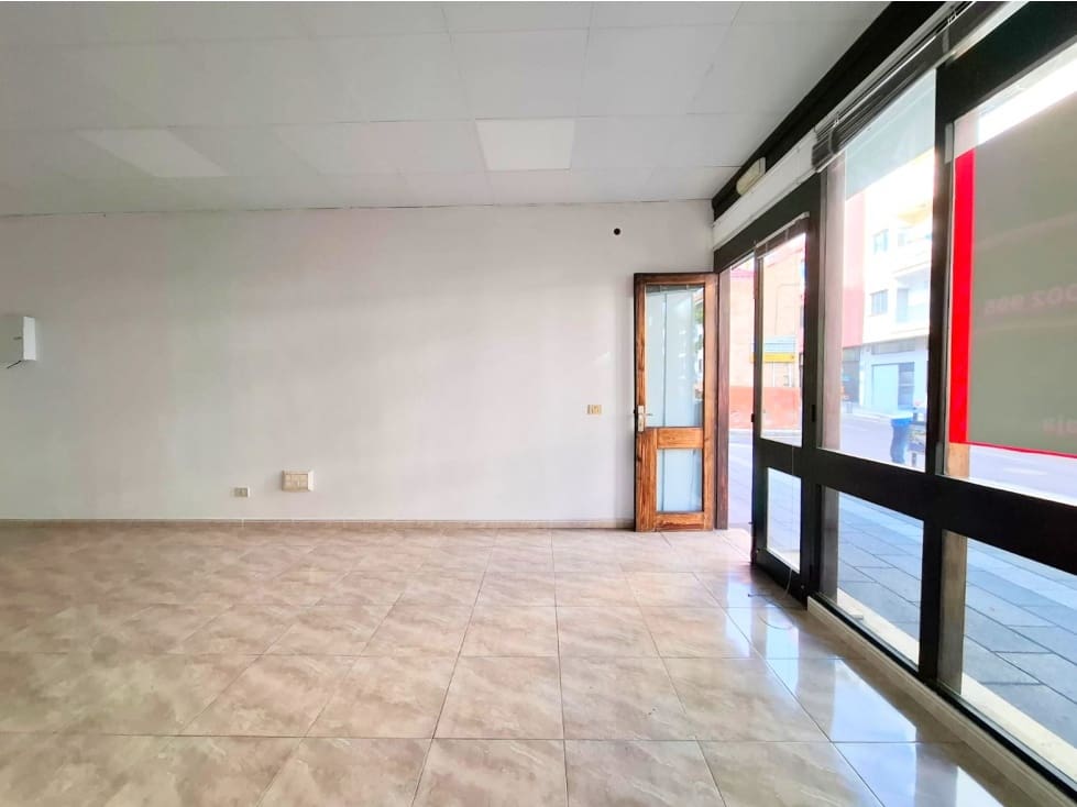 Kaupallinen vuokrattavana paikassa Puerto de la Cruz - 1 200 € (Ref: 9550449)