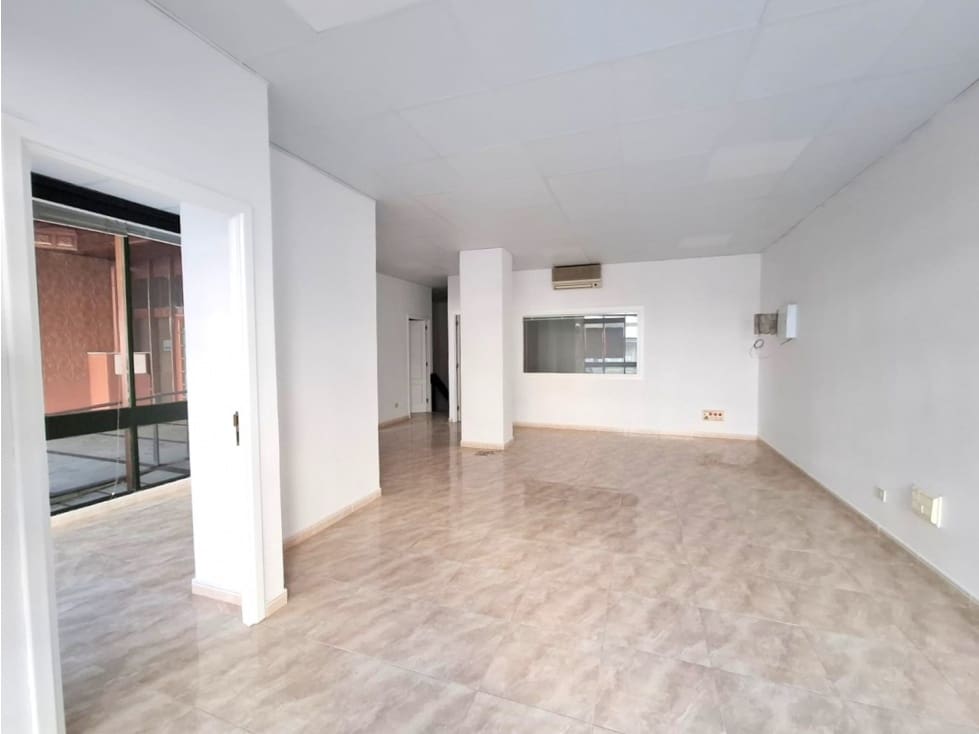 Kaupallinen vuokrattavana paikassa Puerto de la Cruz - 1 200 € (Ref: 9550449)